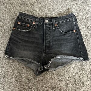 Levi's Black Jean Shorts High-Waisted Distressed